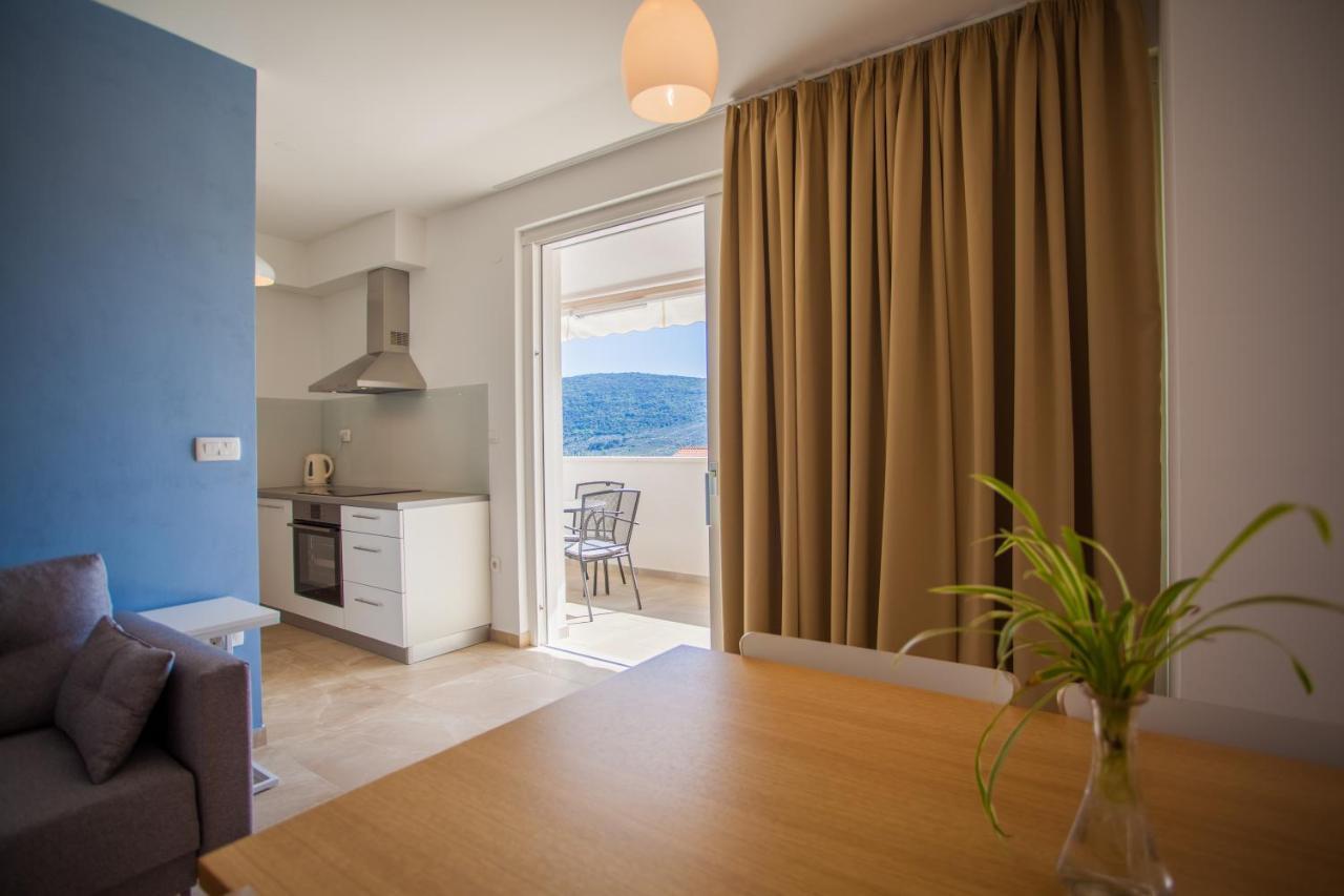 Apartman Pinja Apartment Cres Exterior photo