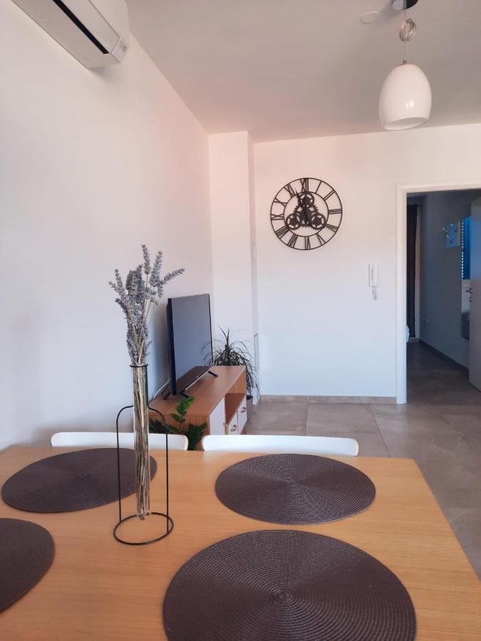 Apartman Pinja Apartment Cres Exterior photo